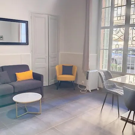 Charmant Studio 아파트 *